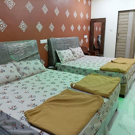 Atithi Home Stay Garudeshwar Eksteriør billede